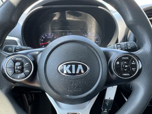 Used 2020 Kia Soul LX FWD image 22