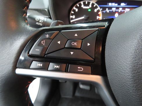 Used 2024 Nissan Altima 2.5 SR w/ SR Premium Package image 12