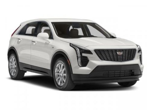 Used 2023 Cadillac XT4 Luxury w/ Cold Weather Package FWD image 9