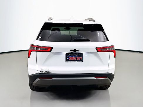 New 2026 Chevrolet Equinox LT FWD image 6