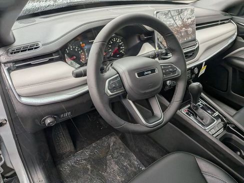 New 2026 Jeep Compass Limited image 10