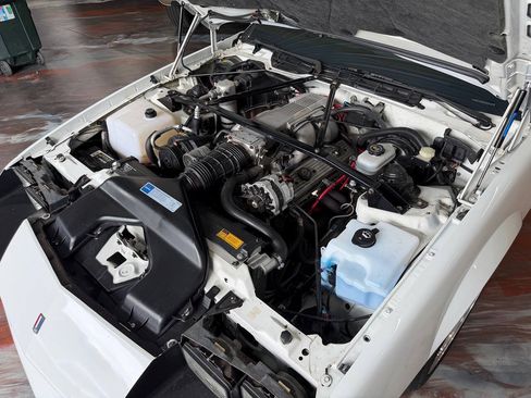 Used 1991 Chevrolet Camaro Z28 RWD image 27