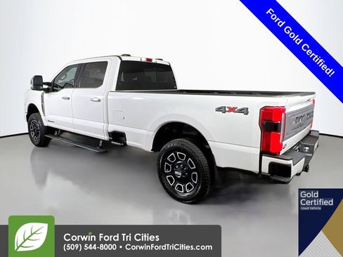 Used 2023 Ford F350 Platinum image 11