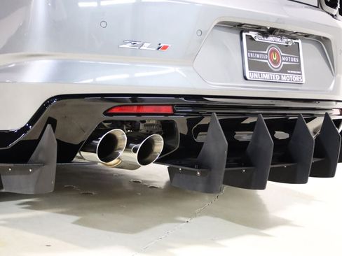 Used 2022 Chevrolet Camaro ZL1 RWD image 19