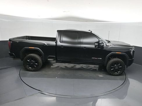 Used 2025 GMC Sierra 3500 AT4 w/ AT4 Premium Plus Package AWD/4WD image 36