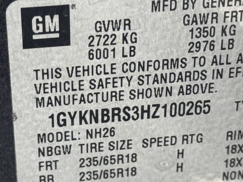 Used 2017 Cadillac XT5 Luxury w/ Driver Awareness Package FWD image 34