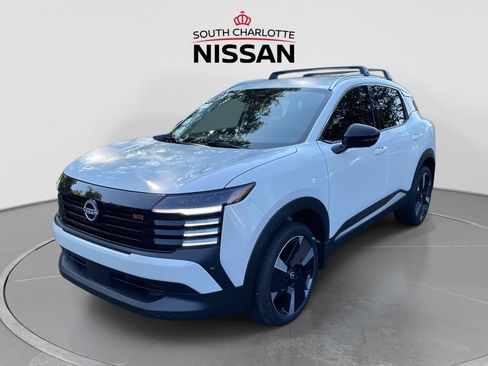 Used 2026 Nissan Kicks SR w/ Cold Weather Package AWD/4WD image 3