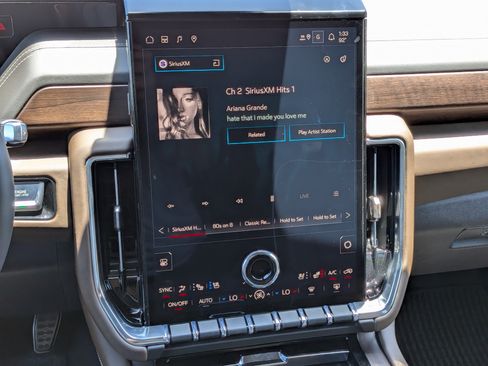 New 2026 GMC Yukon Denali Ultimate AWD/4WD image 20
