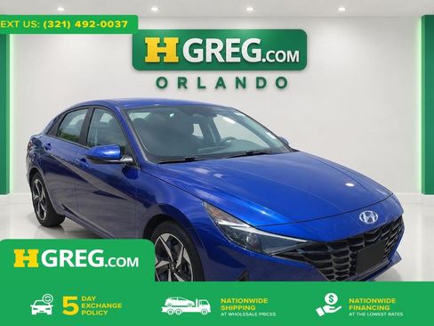 Used 2022 Hyundai Elantra SEL w/ Convenience + Premium Package FWD image 1