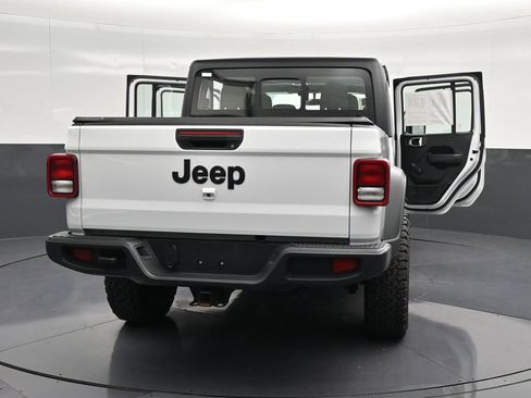 Used 2023 Jeep Gladiator Sport AWD/4WD image 37