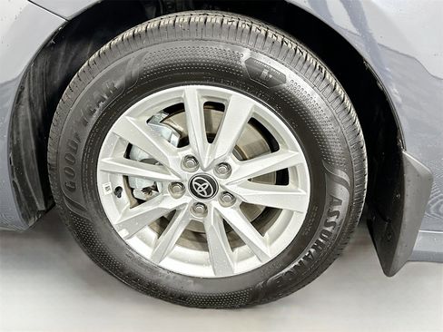 Certified 2025 Toyota Camry LE image 31