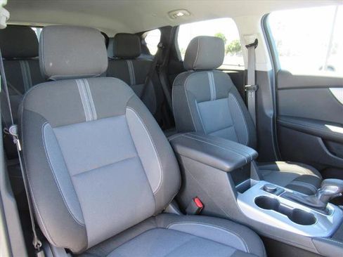 Certified 2024 Chevrolet Blazer LT w/ Convenience Package image 9