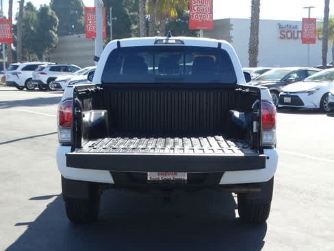 Used 2023 Toyota Tacoma TRD Off-Road w/ TRD Premium Off Road Package image 16