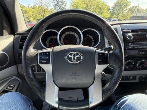 Used 2012 Toyota Tacoma PreRunner w/ TRD Sport Pkg image 23