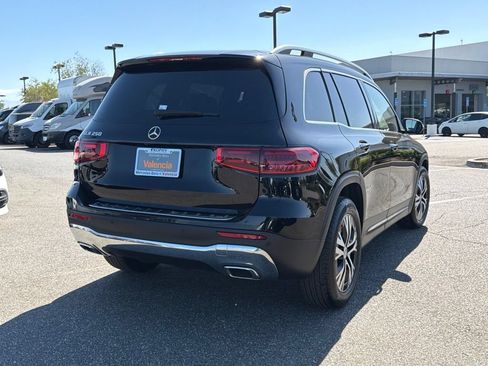 Used 2024 Mercedes-Benz GLB 250 image 8