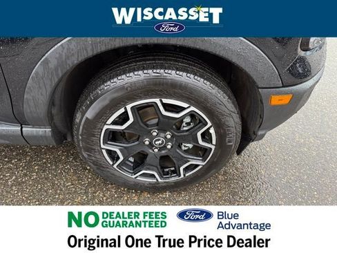Used 2025 Ford Bronco Sport Outer Banks w/ Outer Banks Tech Package+ image 41