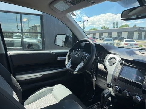 Used 2015 Toyota Tundra SR5 w/ TRD Off Road Package AWD/4WD image 9