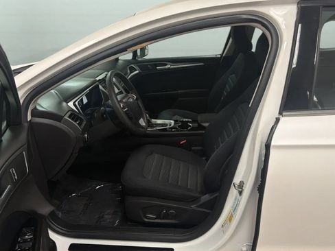 Used 2016 Ford Fusion SE FWD image 20