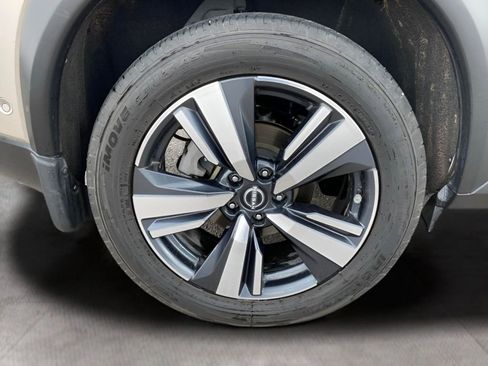 Used 2022 Nissan Rogue Platinum w/ Head-Up Display Package FWD image 22