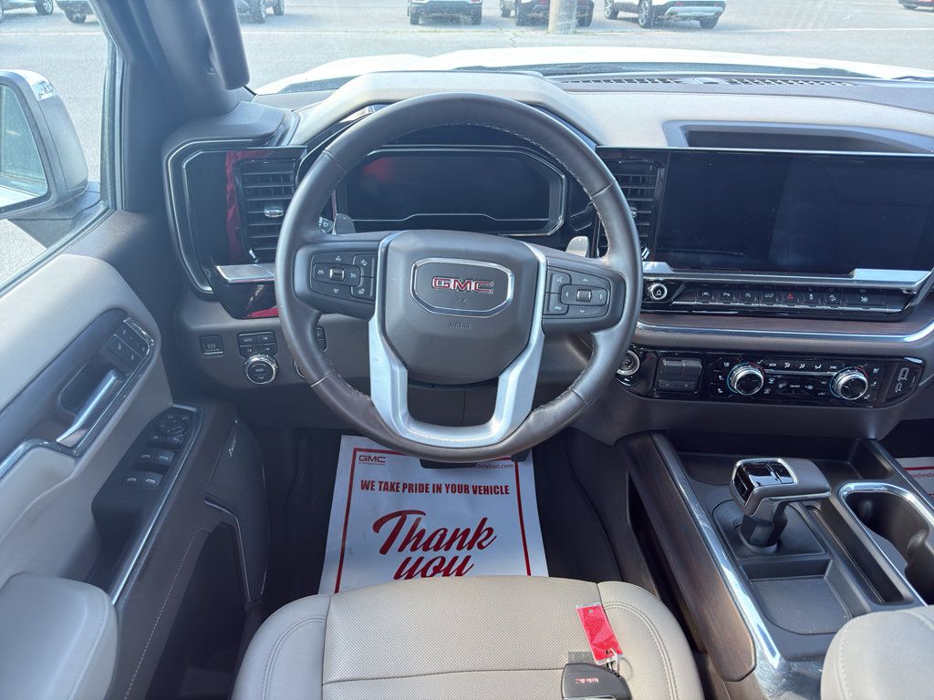 Used 2023 GMC Sierra 1500 SLT w/ SLT Premium Plus Package AWD/4WD image 10