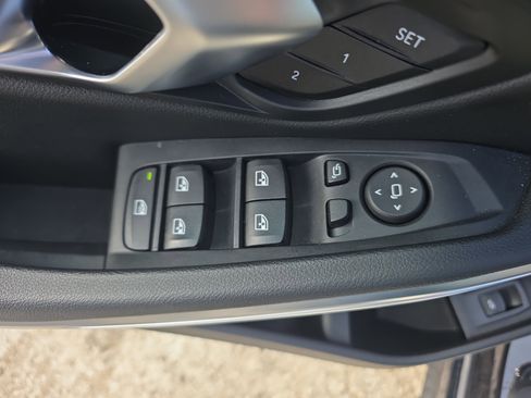 Used 2024 BMW 330i xDrive Sedan w/ Convenience Package image 27