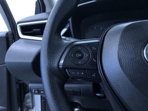 Used 2025 Toyota Corolla LE image 25