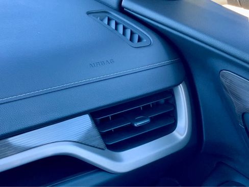 Used 2022 GMC Terrain Denali image 49