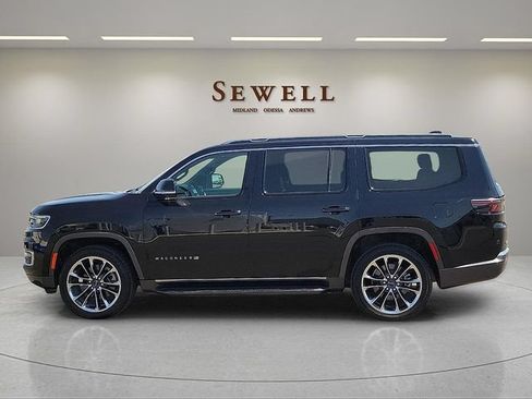 Used 2022 Jeep Wagoneer Series II w/ Convenience Group I RWD image 2