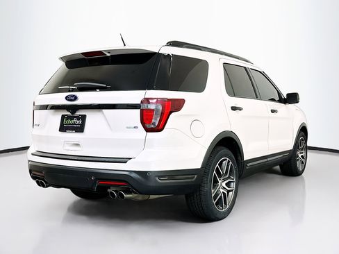 Used 2018 Ford Explorer Sport w/ Equipment Group 401A image 9