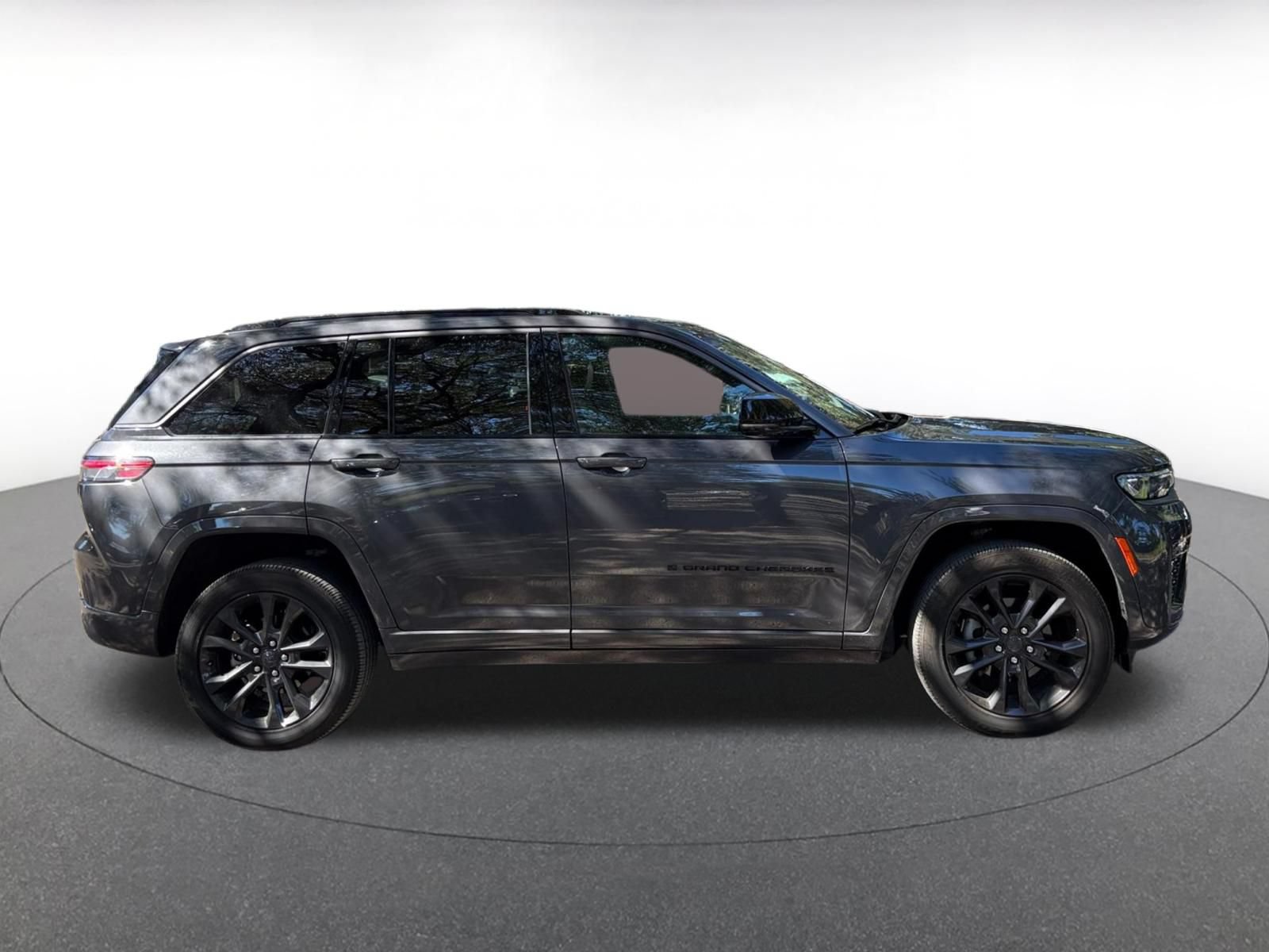 Used 2026 Jeep Grand Cherokee Limited AWD/4WD image 13