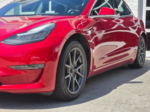Used 2018 Tesla Model 3 Long Range RWD image 33