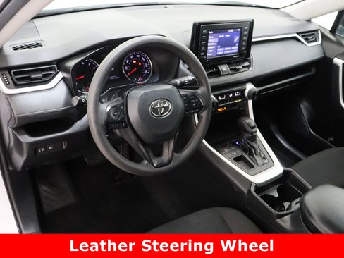 Certified 2020 Toyota RAV4 LE image 13