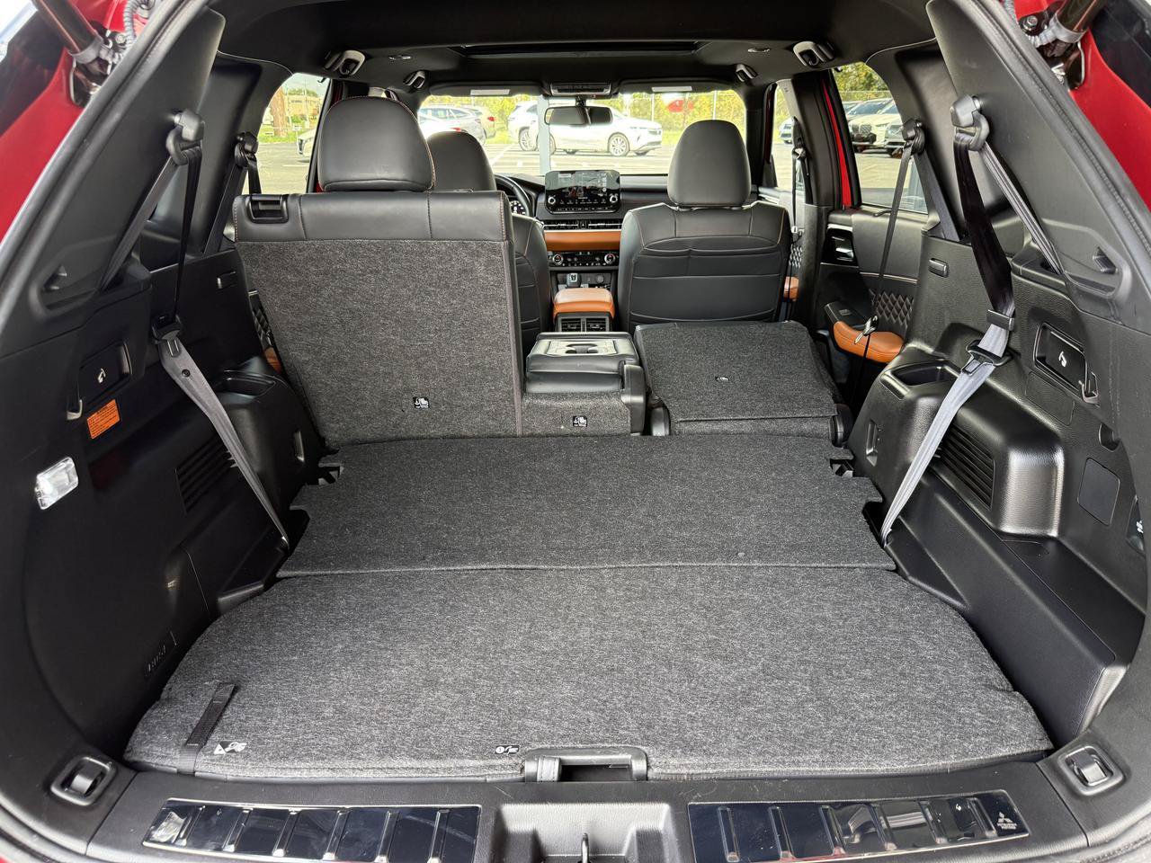 Used 2025 Mitsubishi Outlander SEL AWD/4WD image 47