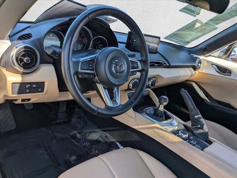 Used 2024 MAZDA MX-5 Miata Grand Touring w/ Weather Package image 10