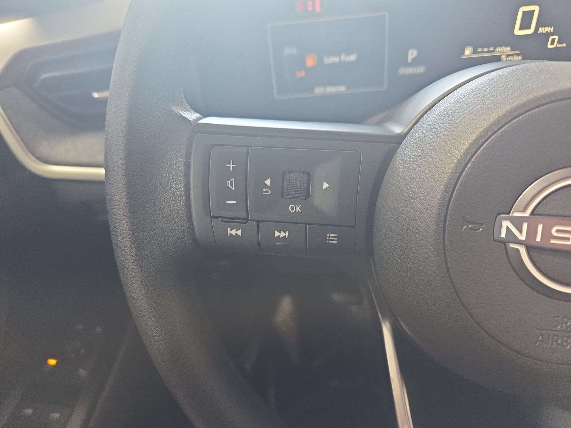 New 2027 Nissan Kicks SV w/ Cold Weather Package FWD image 16