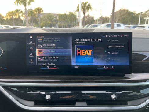 Certified 2023 BMW X7 xDrive40i w/ Executive Package image 23