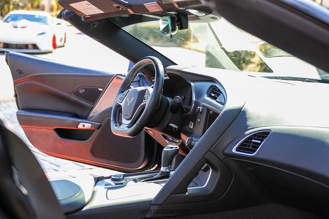 Used 2019 Chevrolet Corvette Z06 RWD image 15