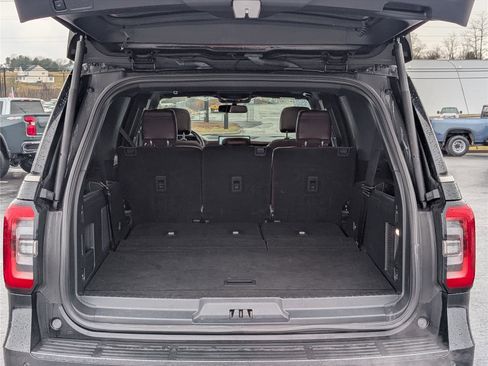 Used 2022 Ford Expedition Max Limited image 14