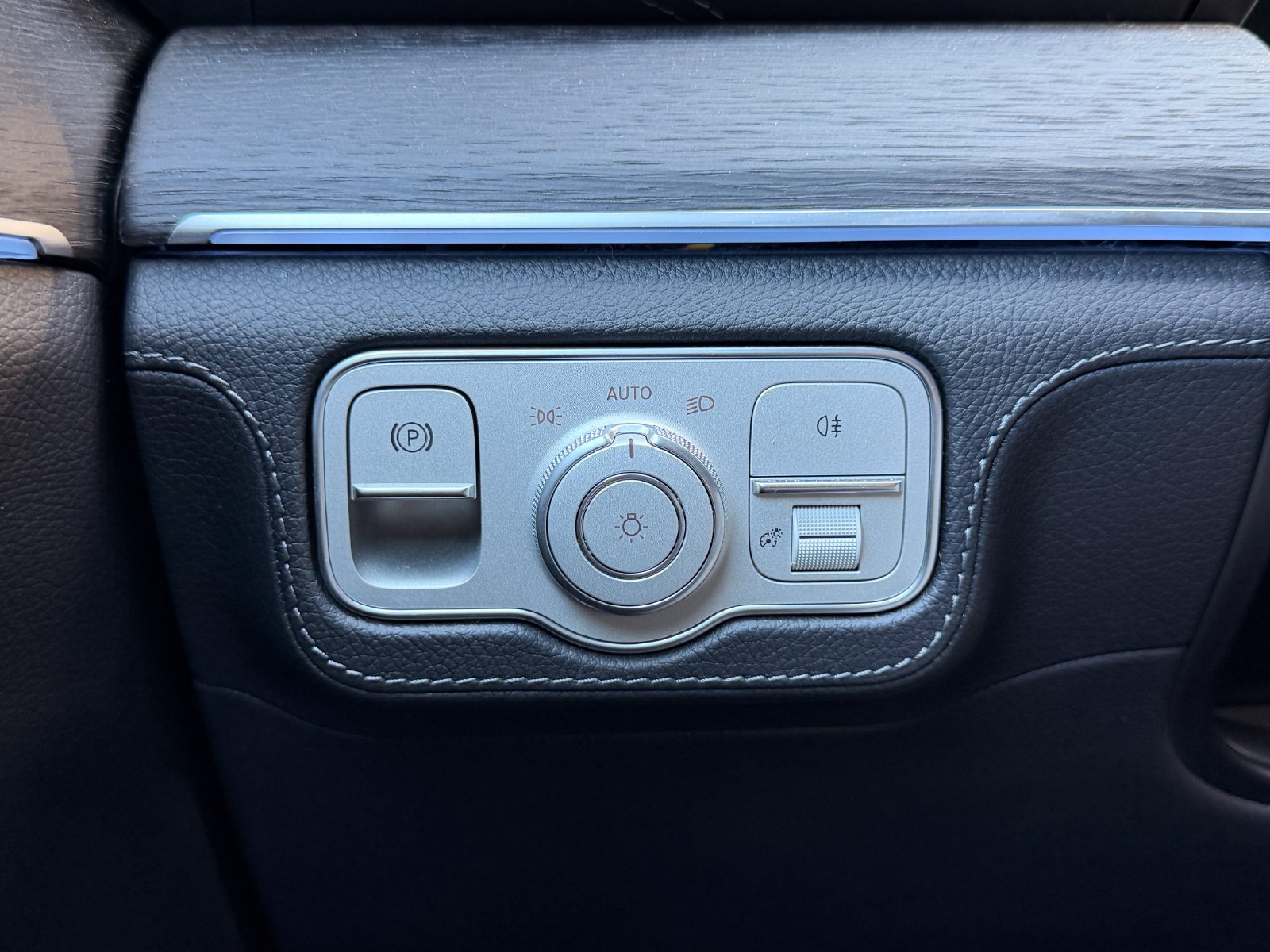 Certified 2026 Mercedes-Benz GLE 350 4MATIC image 21