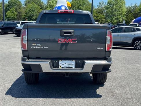 Used 2016 GMC Canyon SLE w/ Trailering Package RWD image 4