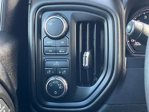 Used 2022 Chevrolet Silverado 1500 Custom image 26