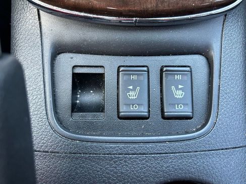 Used 2015 Nissan Sentra SL FWD image 29