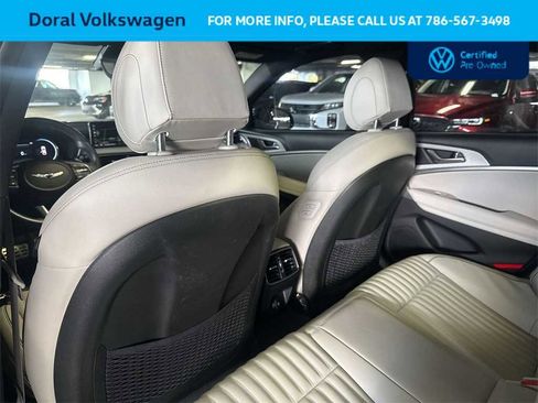 Used 2023 Genesis G70 2.0T w/ Sport Prestige Package image 23