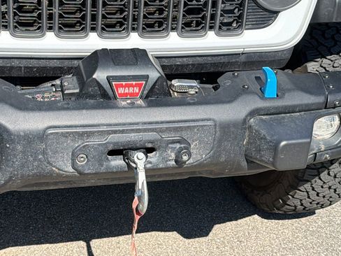 Used 2025 Jeep Wrangler Unlimited Rubicon 4xe AWD/4WD image 17