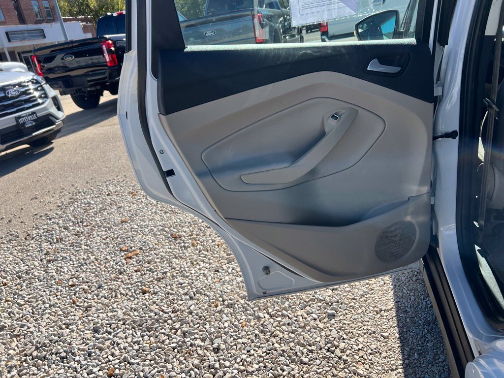 Used 2015 Ford C-MAX SE w/ Equipment Group 202A FWD image 13