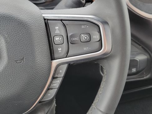 Used 2026 RAM 2500 Big Horn AWD/4WD image 14