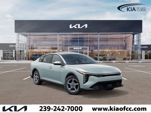 New 2025 Kia K4 LXS image 8