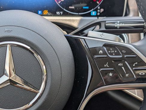 Certified 2025 Mercedes-Benz E 350 4MATIC Sedan image 31