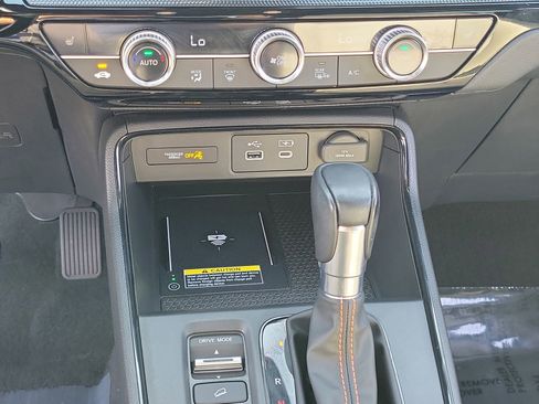 Used 2024 Honda CR-V Sport Touring image 22