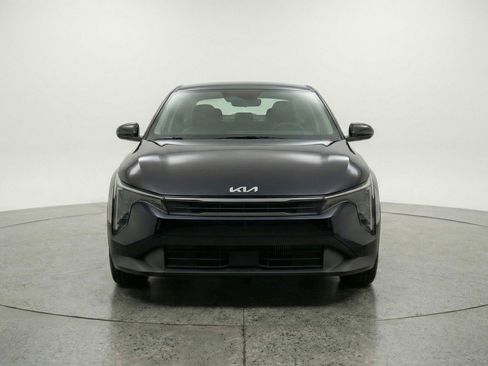 Used 2025 Kia K4 LXS image 2